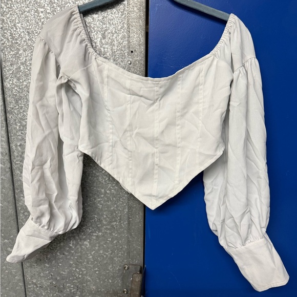 Tops - Long sleeve crop top